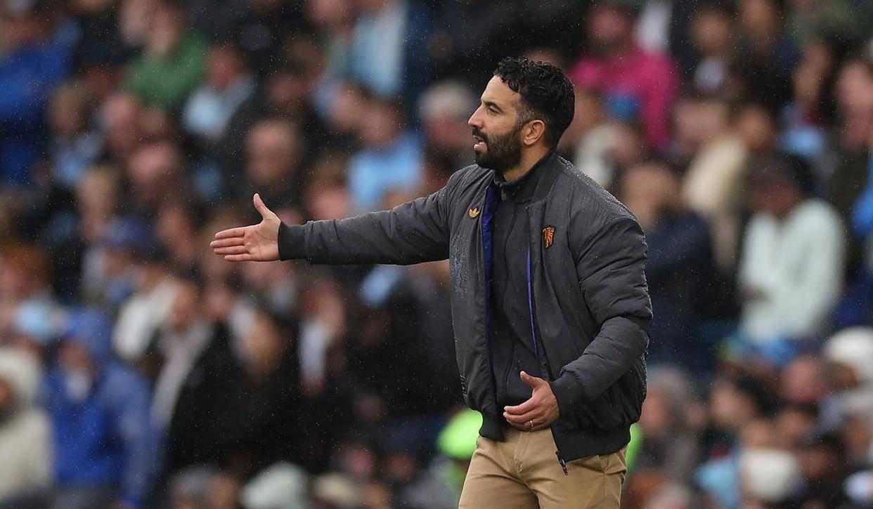 曼联主场平局,球队危机是现阶段焦点,掌声雷动 曼联主场平局,球队危机是现阶段焦点,掌声雷动